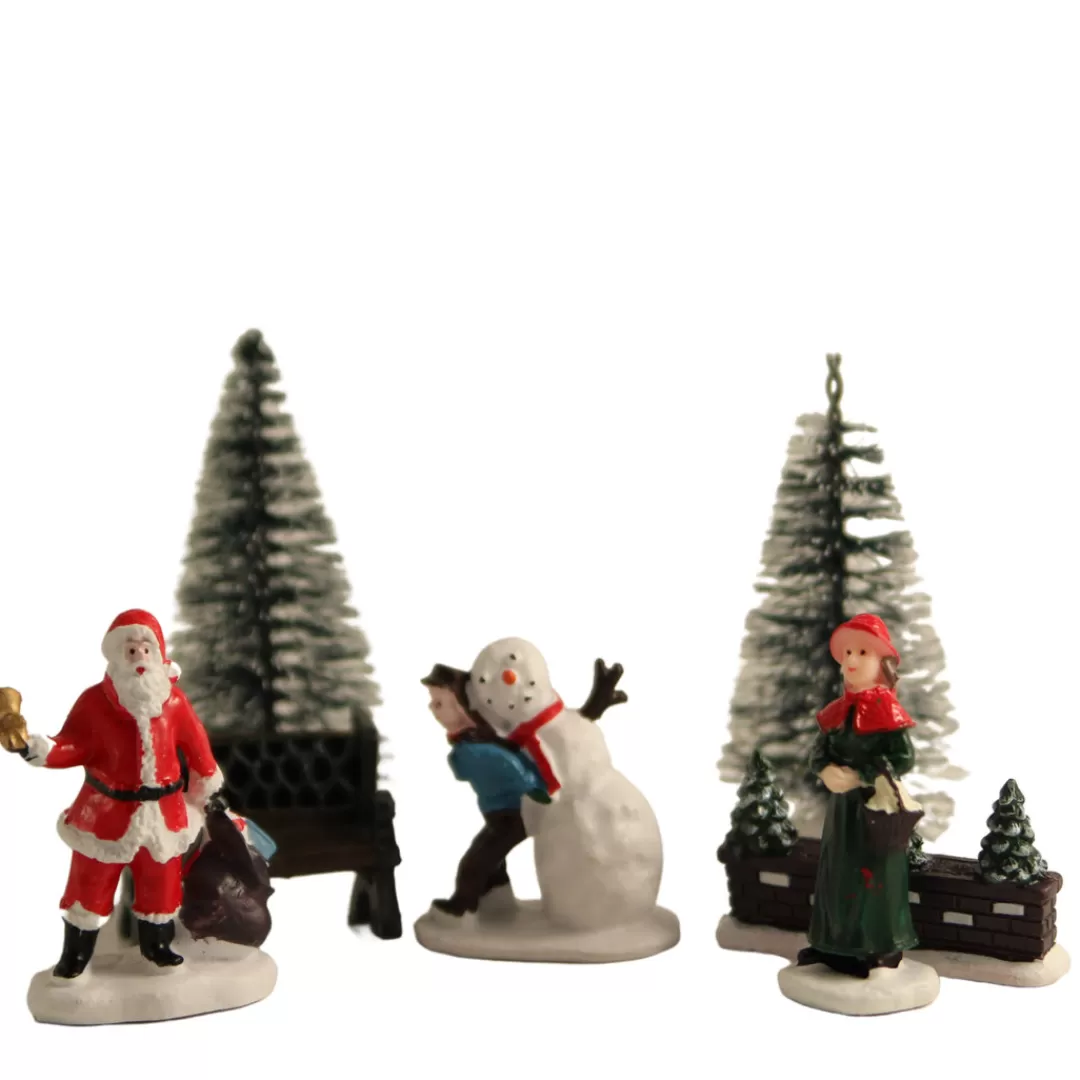 The Christmas Shop Lighted Houses | Christmas Figures*7 Piece Village Accessory Set