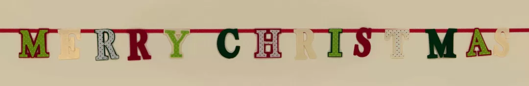 The Christmas Shop Banners & Signs*Merry Christmas Garland