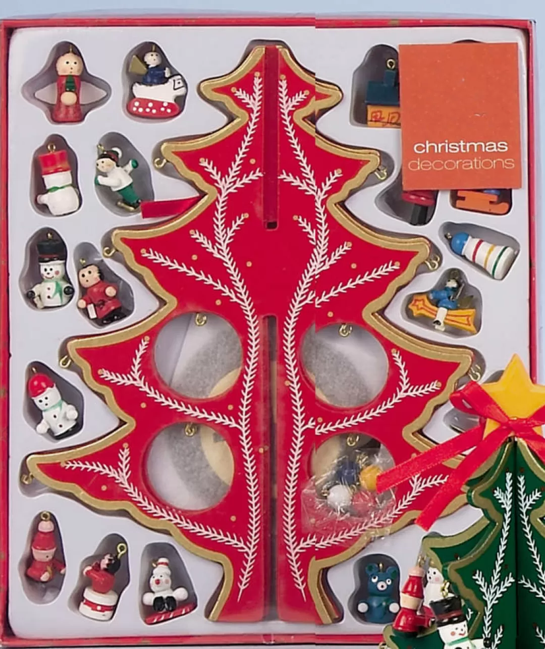 The Christmas Shop Wooden Ornaments*Red Wood Tree