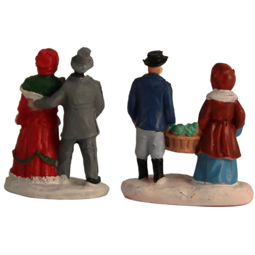 The Christmas Shop Lighted Houses | Christmas Figures*Set Of 2 Couples